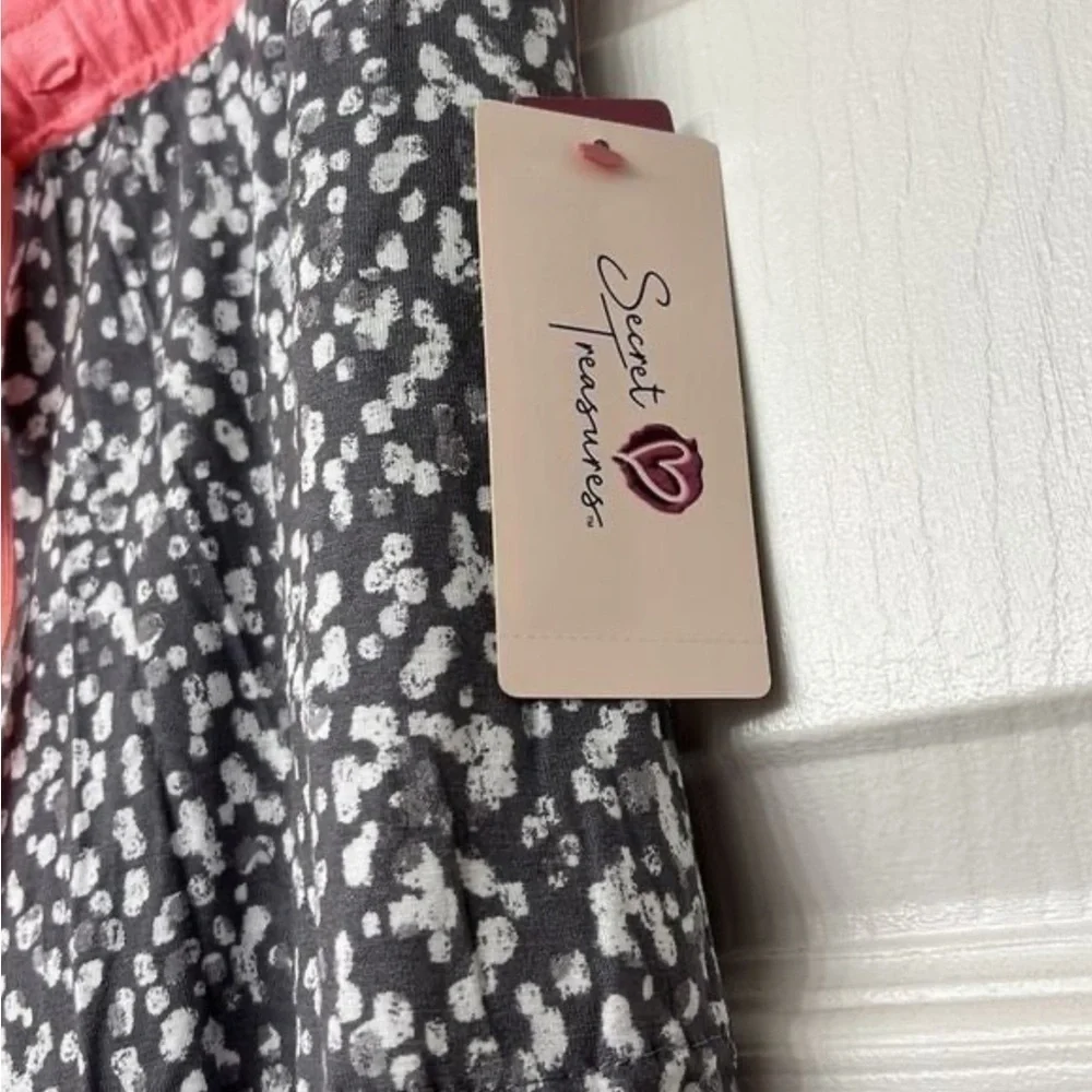 Secret Treasures women’s soft